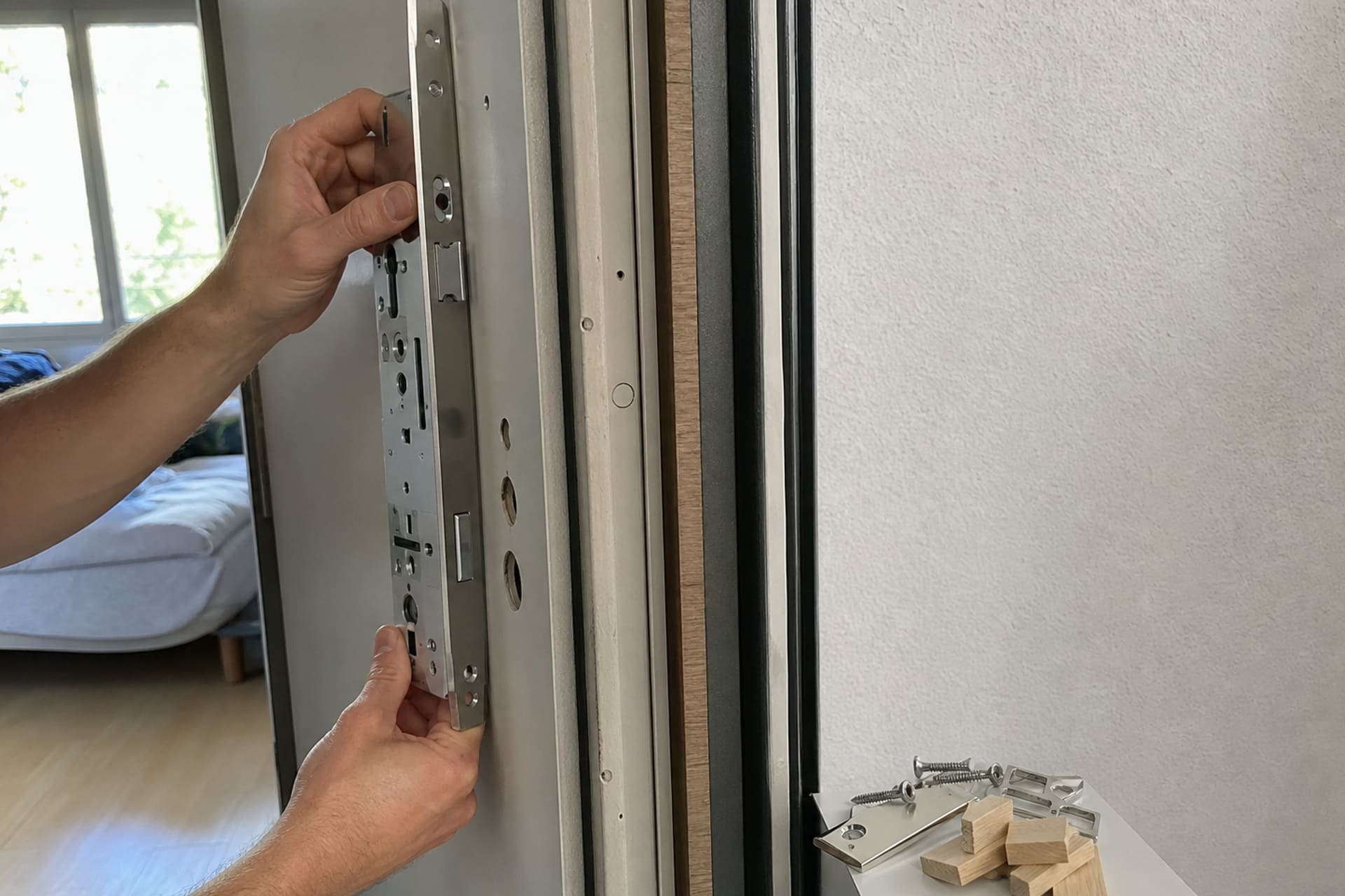 mains alignant boîtier serrure multipoints